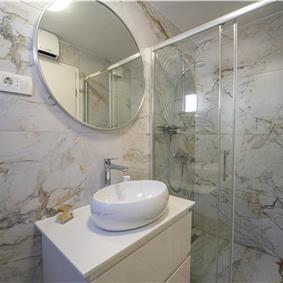 6 Bedroom Beachfront Villa with Heated Pool near Vela Luka on Korcula Island, Sleep 12